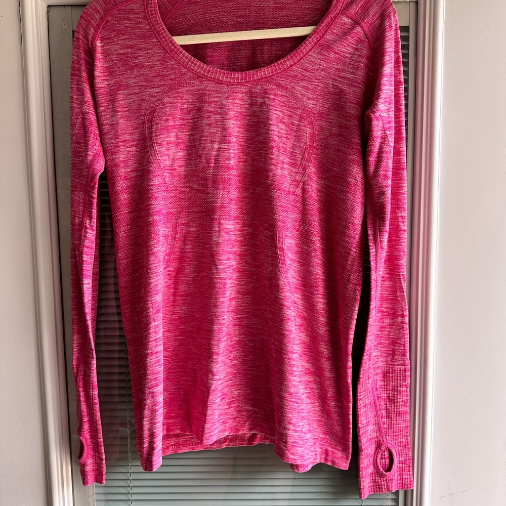 Lululemon top